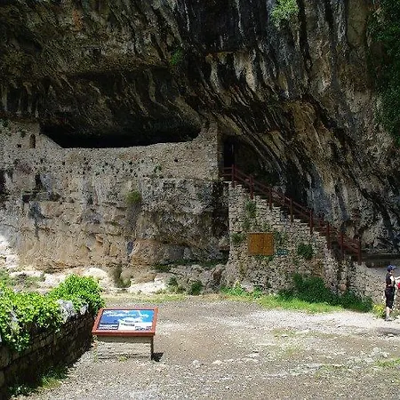 Pena Montanesa 3* Aínsa
