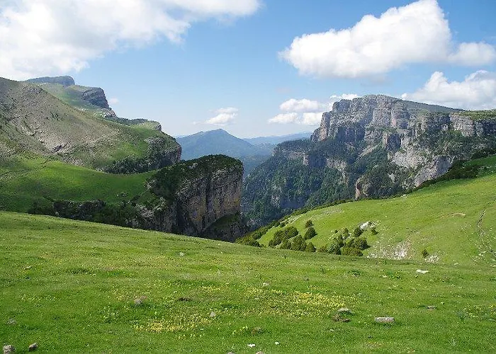Pena Montanesa Campingplads Aínsa