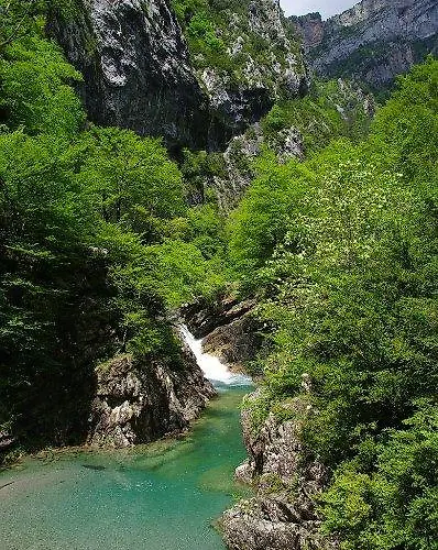 Pena Montanesa Kemping Aínsa