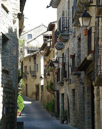 Pena Montanesa Aínsa