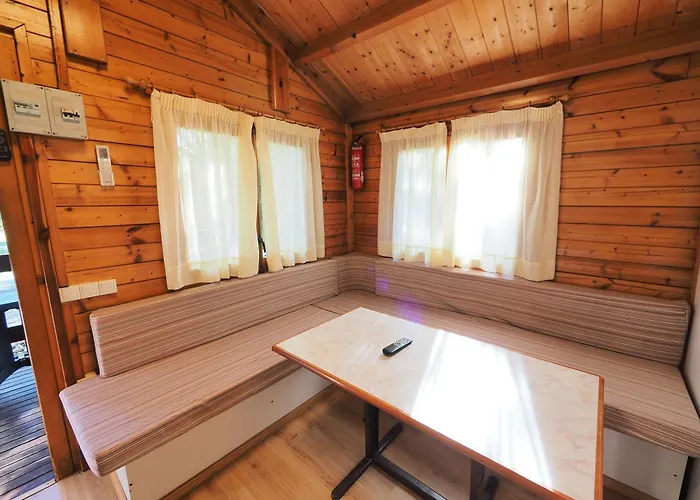 Pena Montanesa Campingplads Aínsa